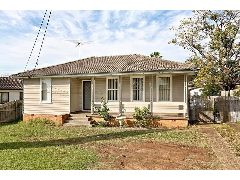 66 Popondetta Road, Whalan NSW 2770