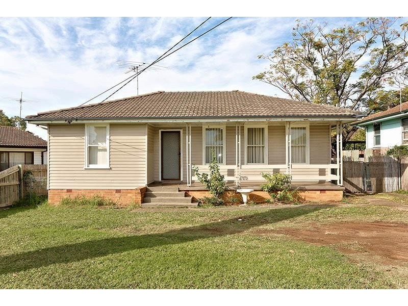 66 Popondetta Road, Whalan NSW 2770