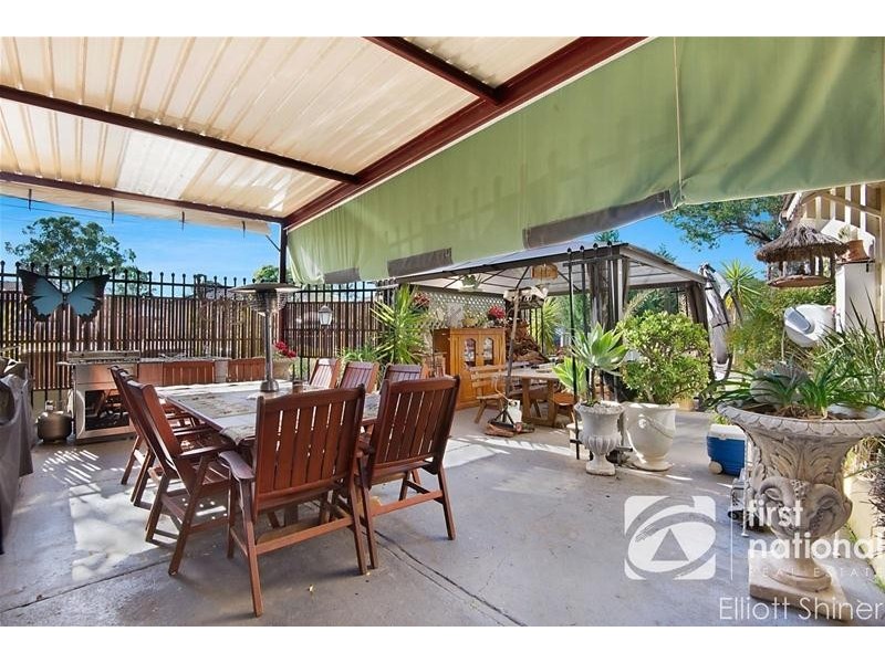 10 Samoa Place, Lethbridge Park NSW 2770