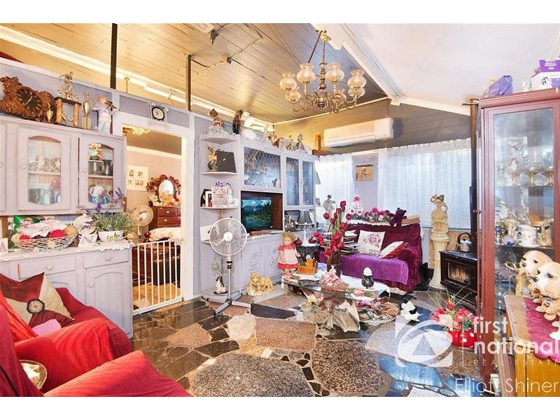 10 Samoa Place, Lethbridge Park NSW 2770