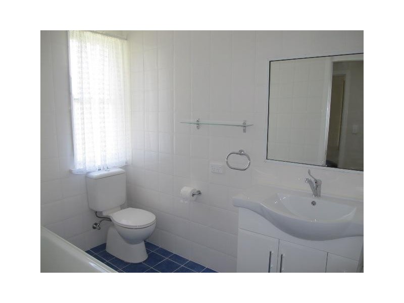 39 WAITAKI Street, Lethbridge Park NSW 2770