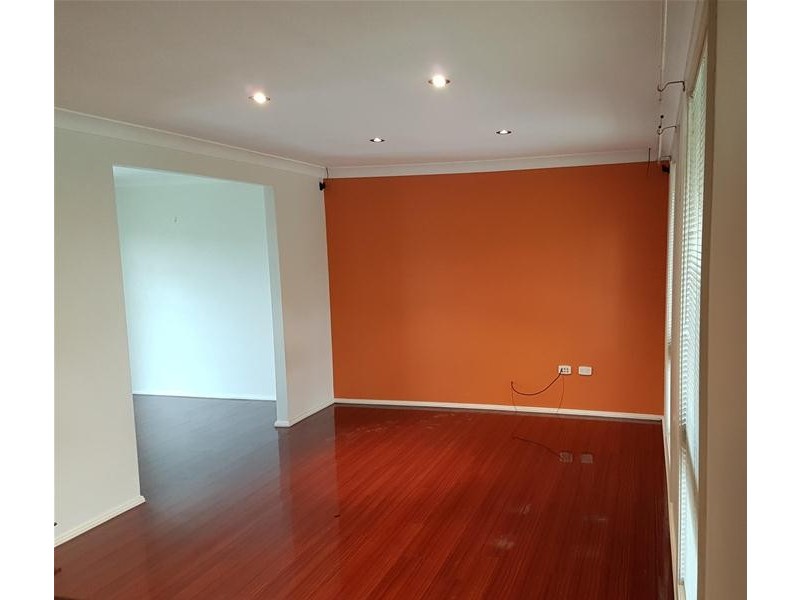 7 CASSIA Close, St Clair NSW 2759