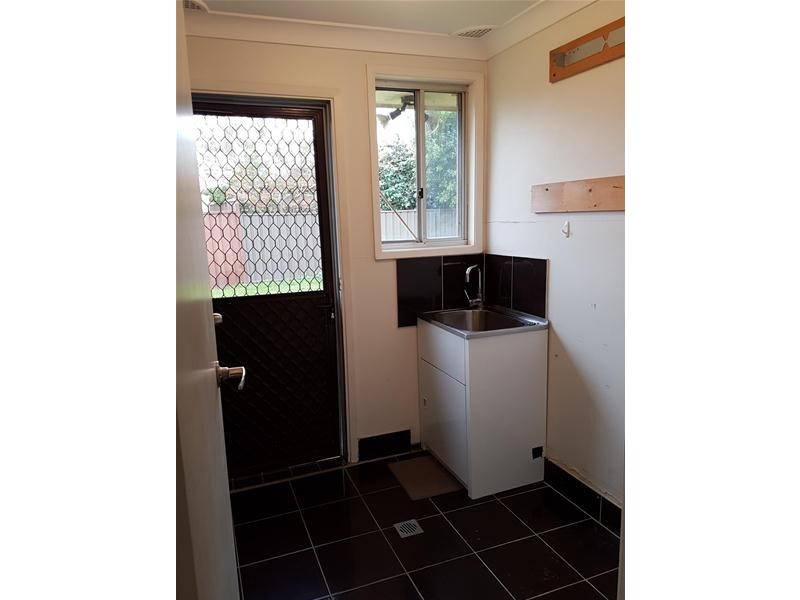 7 CASSIA Close, St Clair NSW 2759