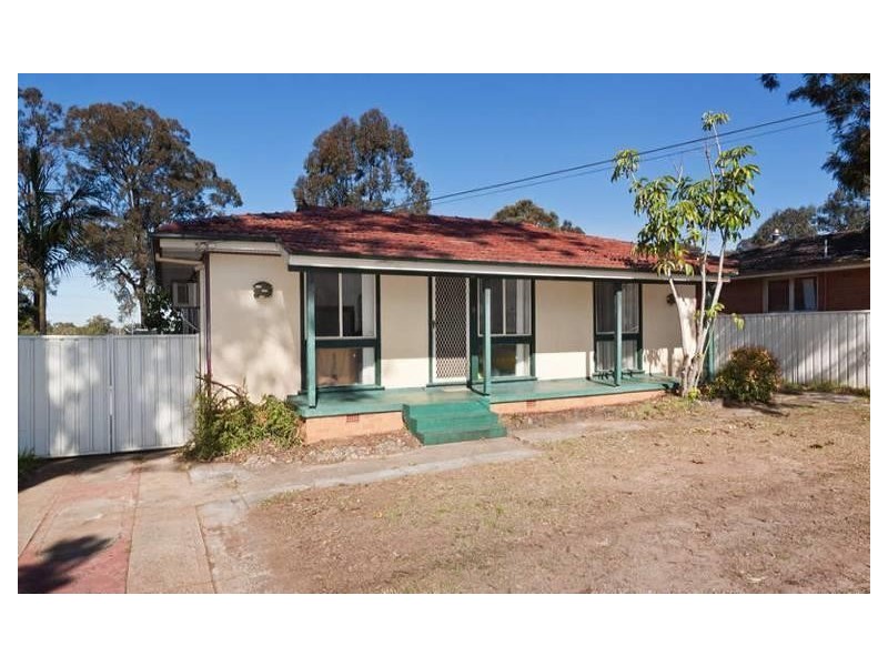 8 Captain Cook Drive, Willmot NSW 2770