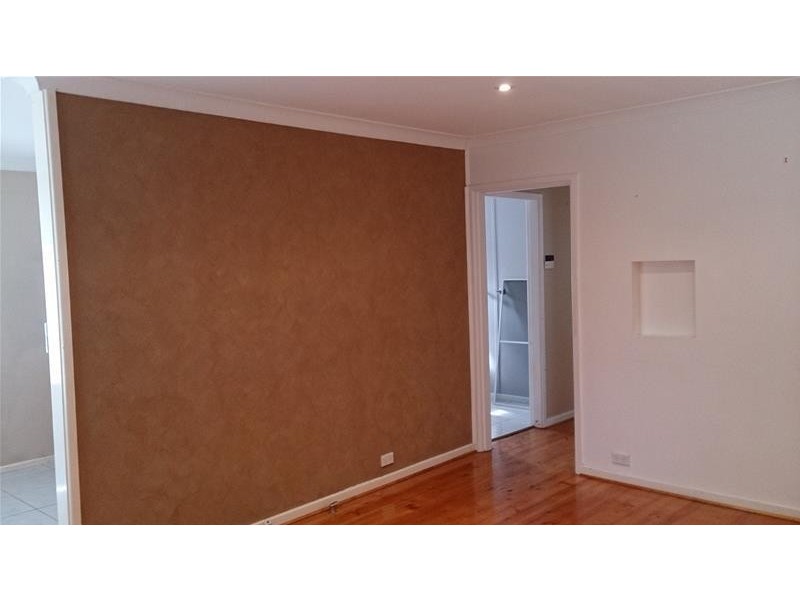 29 Lingayen Avenue, Lethbridge Park NSW 2770