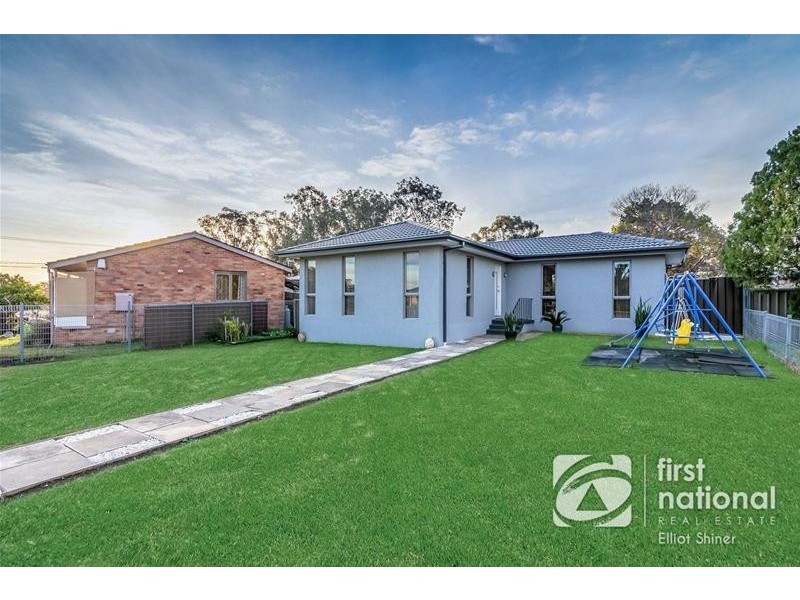 17 Idriess Crescent, Blackett NSW 2770