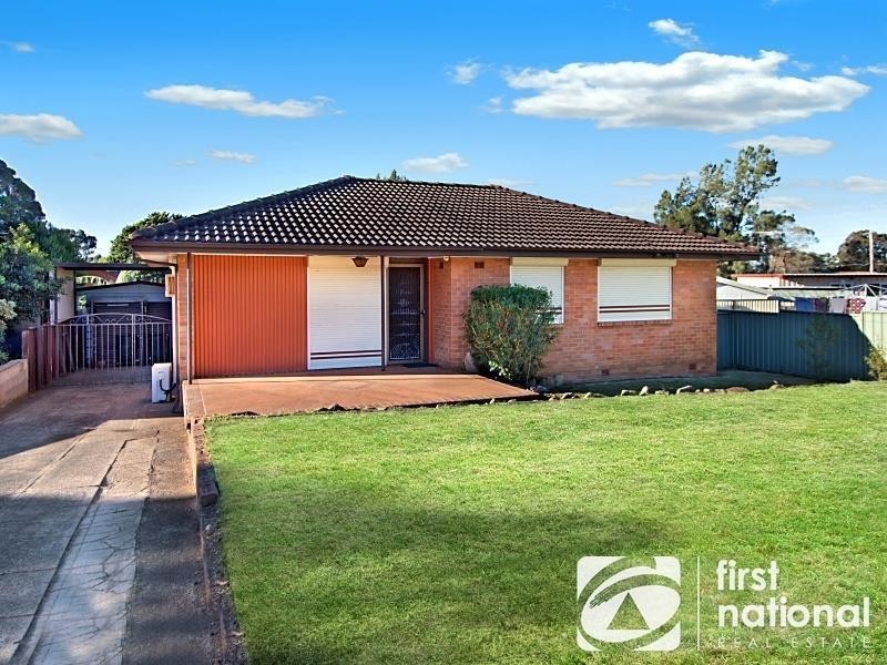 30 Palmyra Avenue, Lethbridge Park NSW 2770