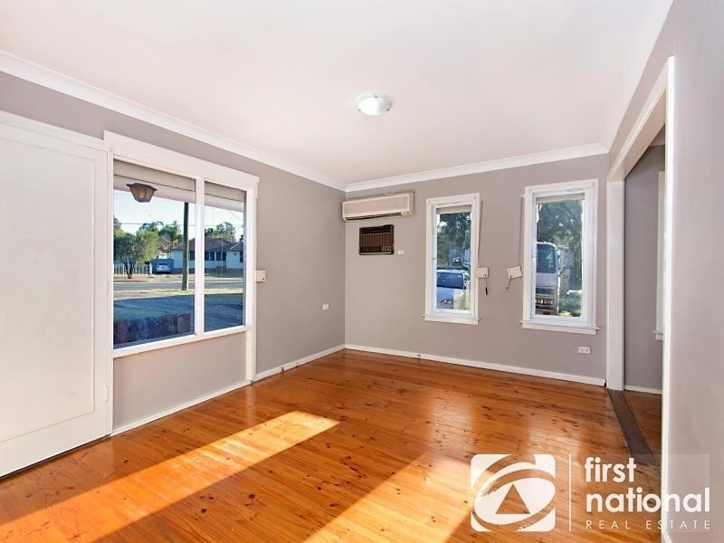 30 Palmyra Avenue, Lethbridge Park NSW 2770