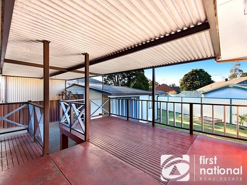30 Palmyra Avenue, Lethbridge Park NSW 2770