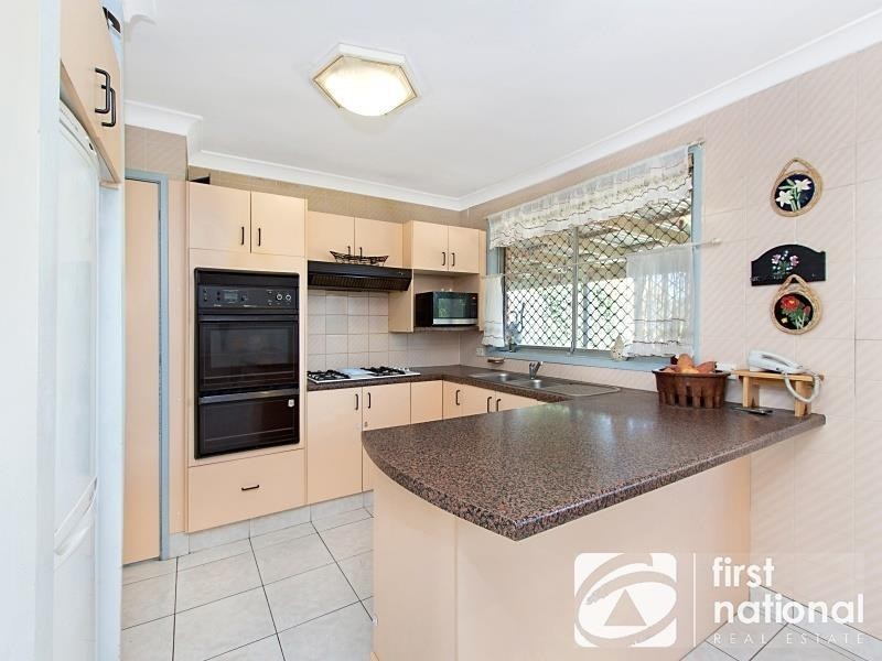 27 Pangari Crescent, Dharruk NSW 2770
