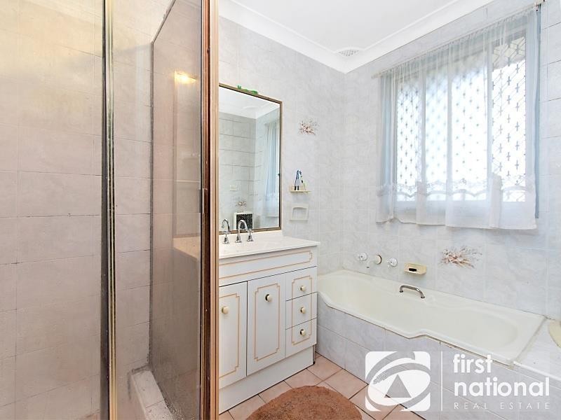 27 Pangari Crescent, Dharruk NSW 2770