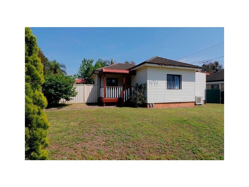 9 Yarra Street, North St Marys NSW 2760