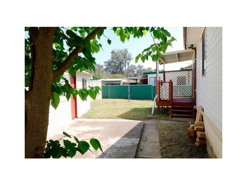 9 Yarra Street, North St Marys NSW 2760