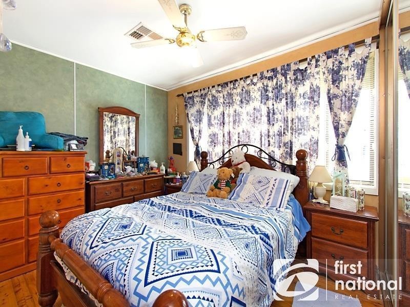 33 Semana Street, Whalan NSW 2770