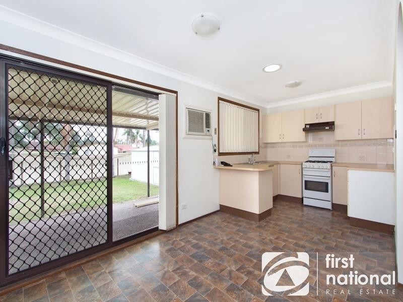 9 Sumner Street, Hassall Grove NSW 2761