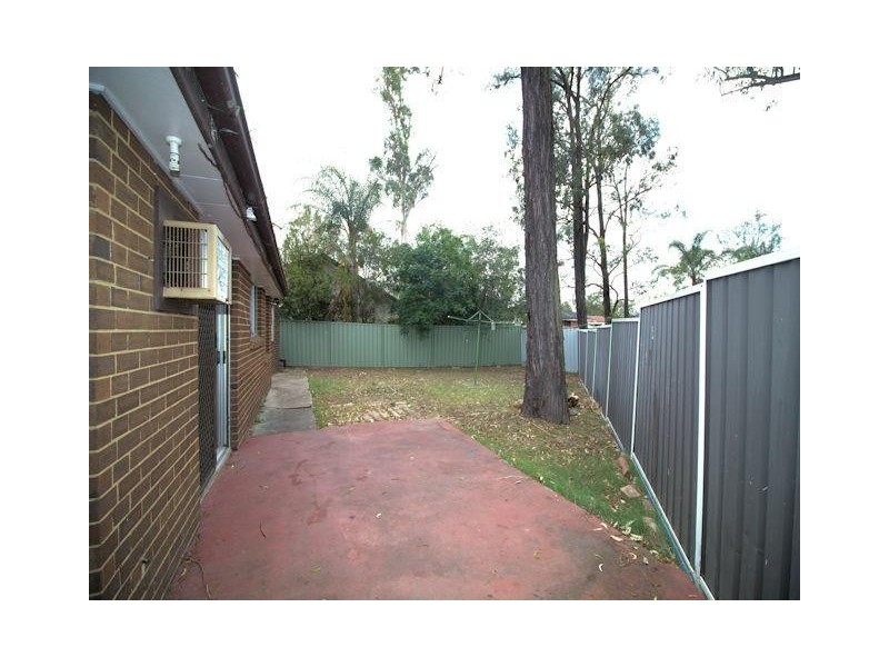 2 Chestnut Crescent, Bidwill NSW 2770