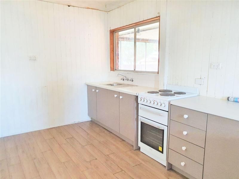 9 Lingayen Avenue, Lethbridge Park NSW 2770