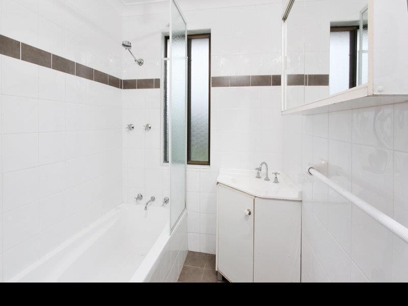 16  GRIFFITHS Street, St Marys NSW 2760