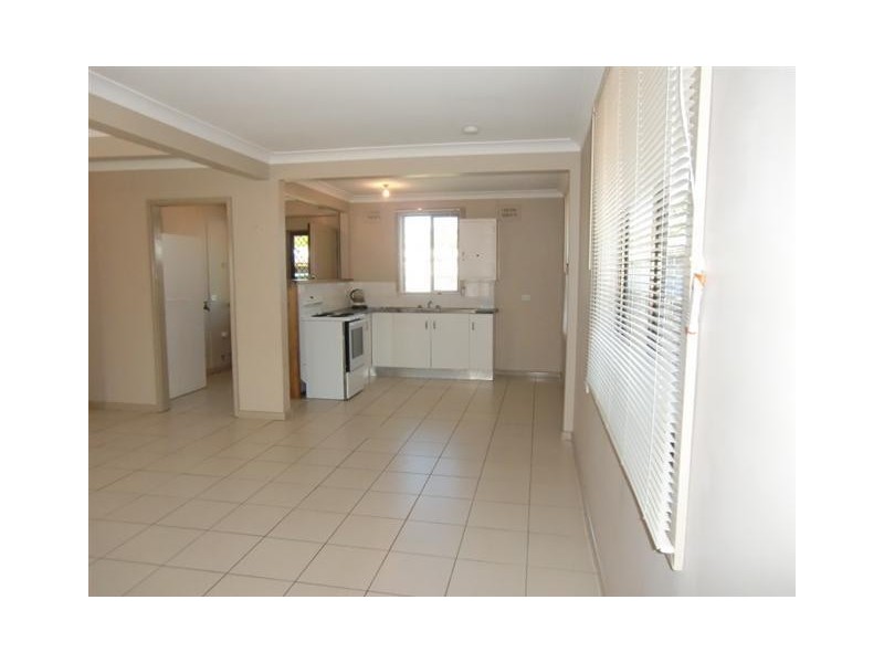 16  GRIFFITHS Street, St Marys NSW 2760