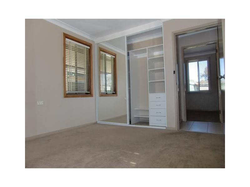 16  GRIFFITHS Street, St Marys NSW 2760