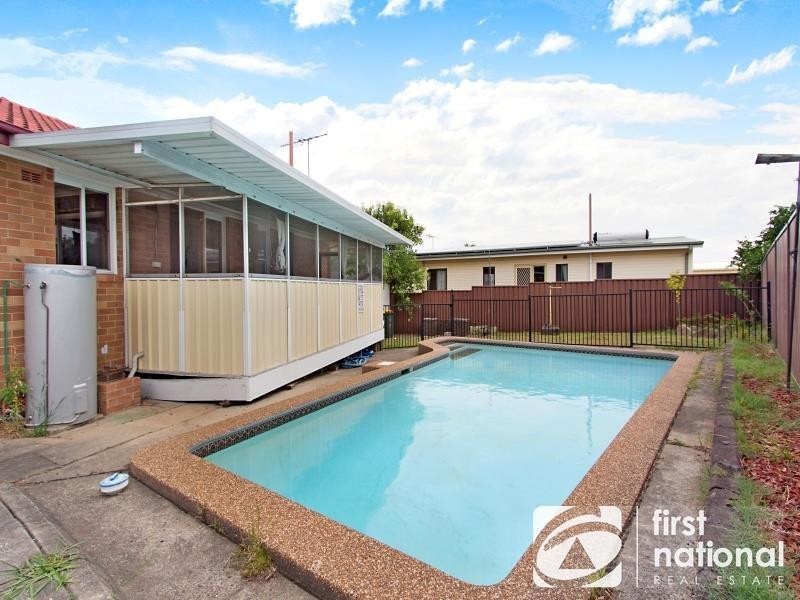 2 Hasselburgh Road, Tregear NSW 2770