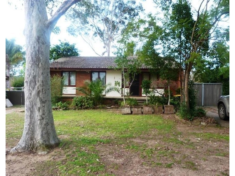 12 Parkes Crescent, Blackett NSW 2770