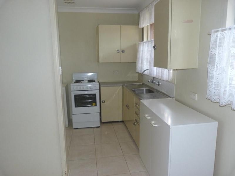 12 Parkes Crescent, Blackett NSW 2770