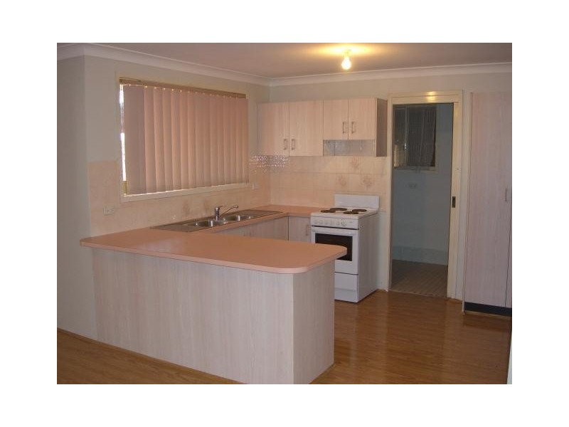 5 GLOVER Avenue, Quakers Hill NSW 2763