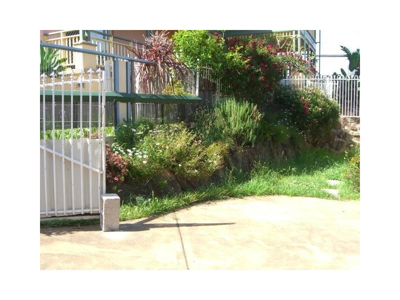 5 GLOVER Avenue, Quakers Hill NSW 2763