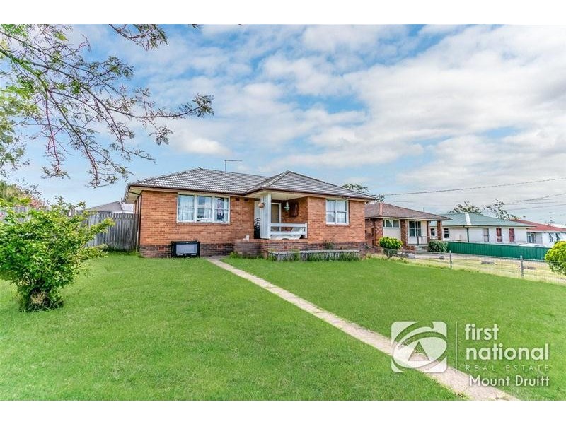 54 Gasmata Crescent, Whalan NSW 2770