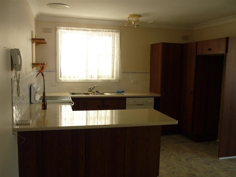 37 Salamaua Road, Whalan NSW 2770