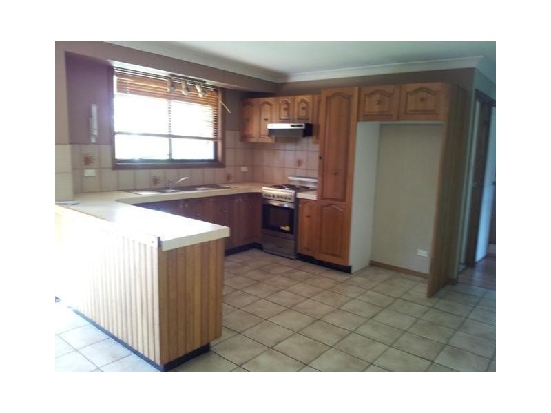 12 BANCROFT Street, Oakhurst NSW 2761