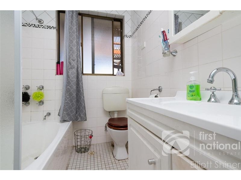 7 Lucena Crescent, Lethbridge Park NSW 2770