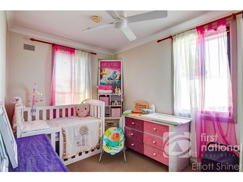 7 Lucena Crescent, Lethbridge Park NSW 2770