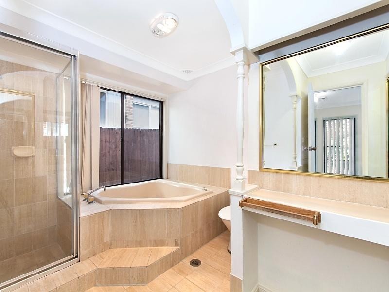 10 Minchin Drive, Minchinbury NSW 2770