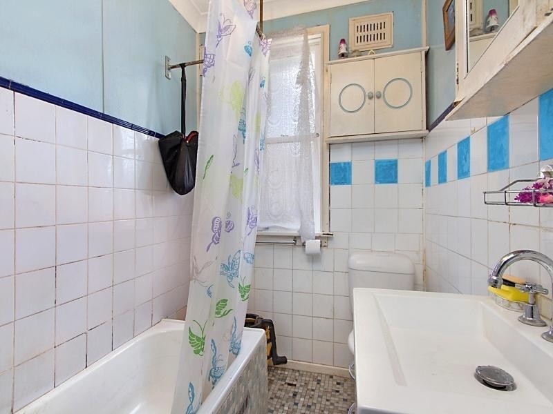 14 Copeland Road, Lethbridge Park NSW 2770