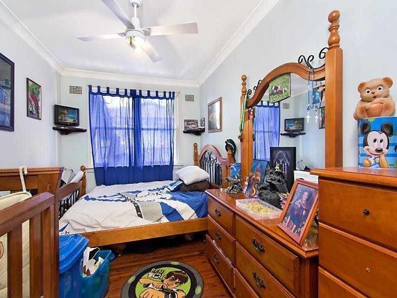 14 Copeland Road, Lethbridge Park NSW 2770