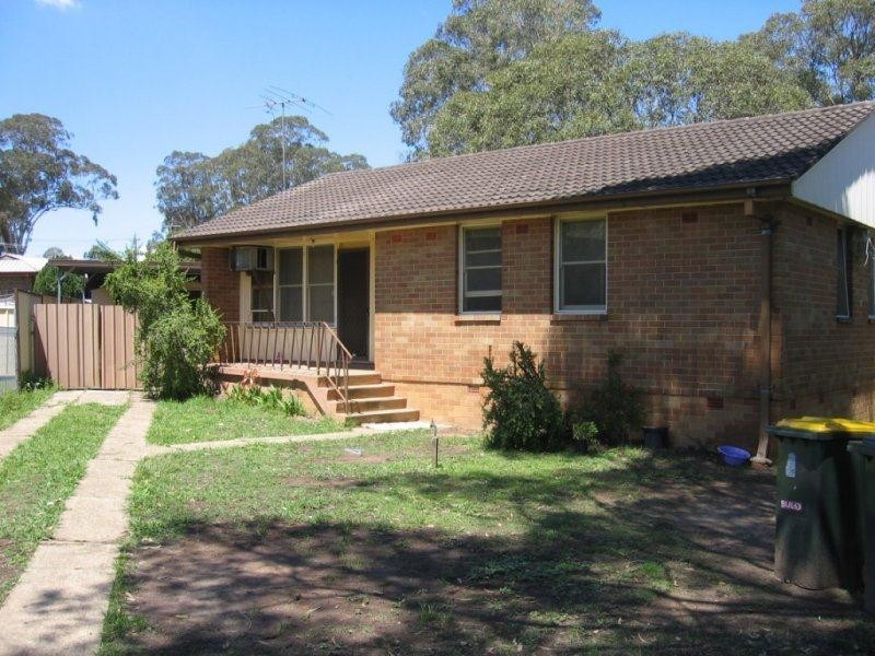 19 Keesing Crescent, Blackett NSW 2770