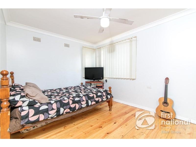 19 Roebuck Crescent, Willmot NSW 2770