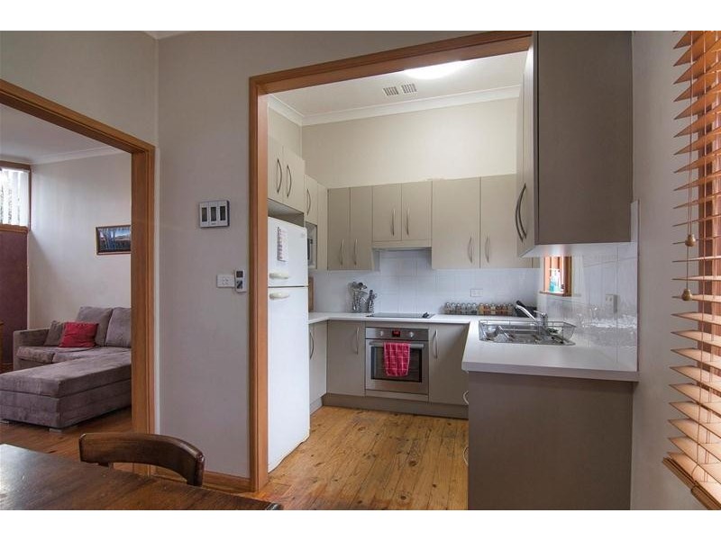 5 Mindoro Place, Lethbridge Park NSW 2770