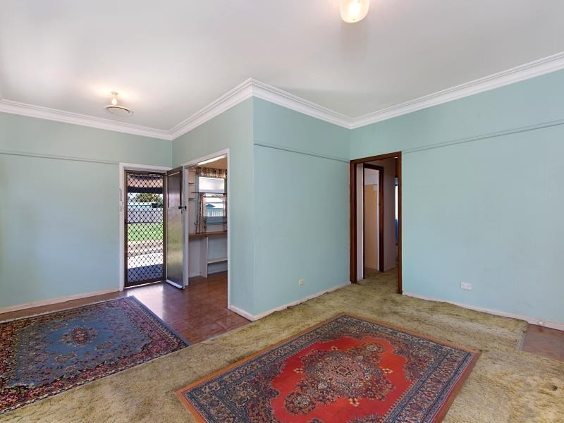 33 Dorothy Crescent, Colyton NSW 2760