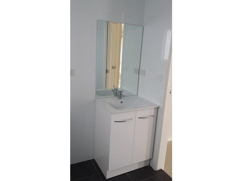 8A CARRINGTON Street, St Marys NSW 2760