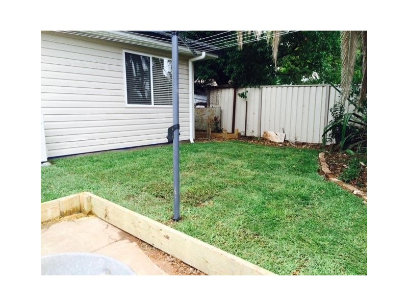 8A CARRINGTON Street, St Marys NSW 2760