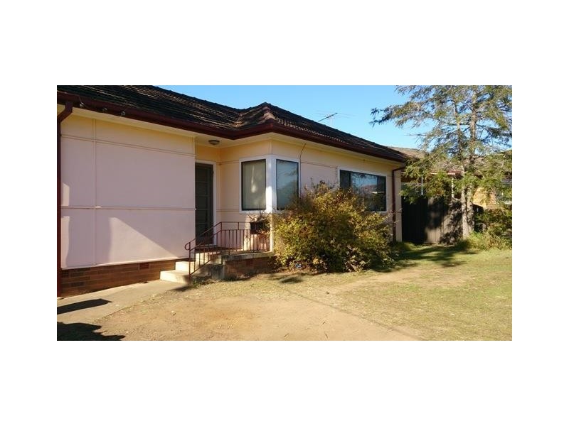 2 CUTLER Avenue, St Marys NSW 2760