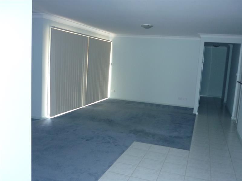 42a FRANCIS Street, Cambridge Park NSW 2747