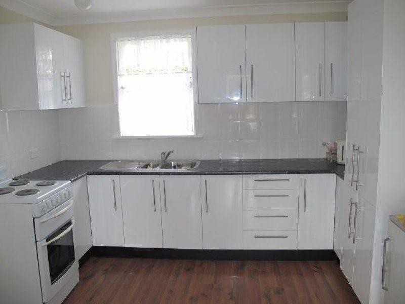 39 Waitaki Street, Lethbridge Park NSW 2770