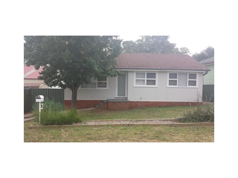 32 MARANIE Avenue, St Marys NSW 2760