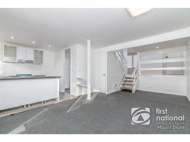 1/1 Byrd Place, Tregear NSW 2770