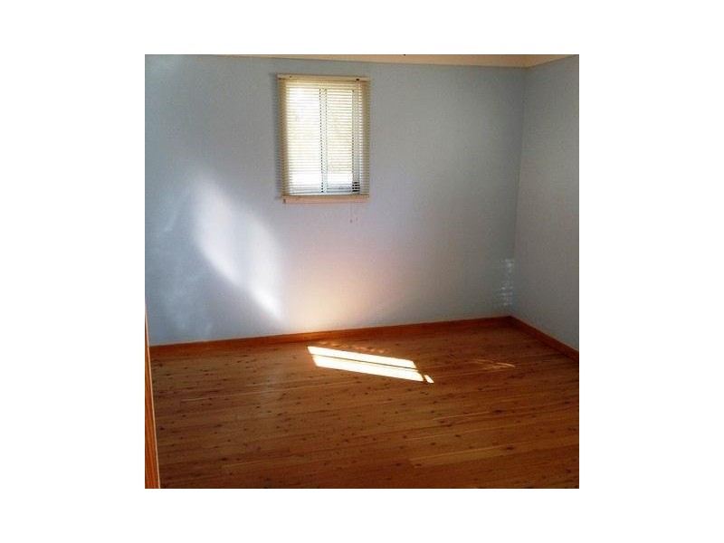 8 Nella Dan Avenue, Tregear NSW 2770