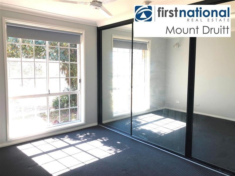 17 Gersham Grove, Oakhurst NSW 2761